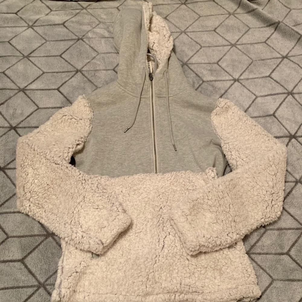 Comfy half-zip pullover! Never worn!